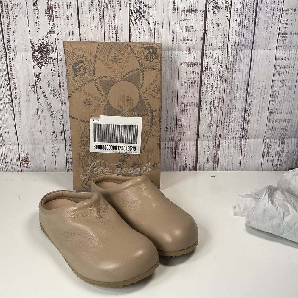 Free People Cambria Clog Foobed New‎ Size 36 Pearl Sand